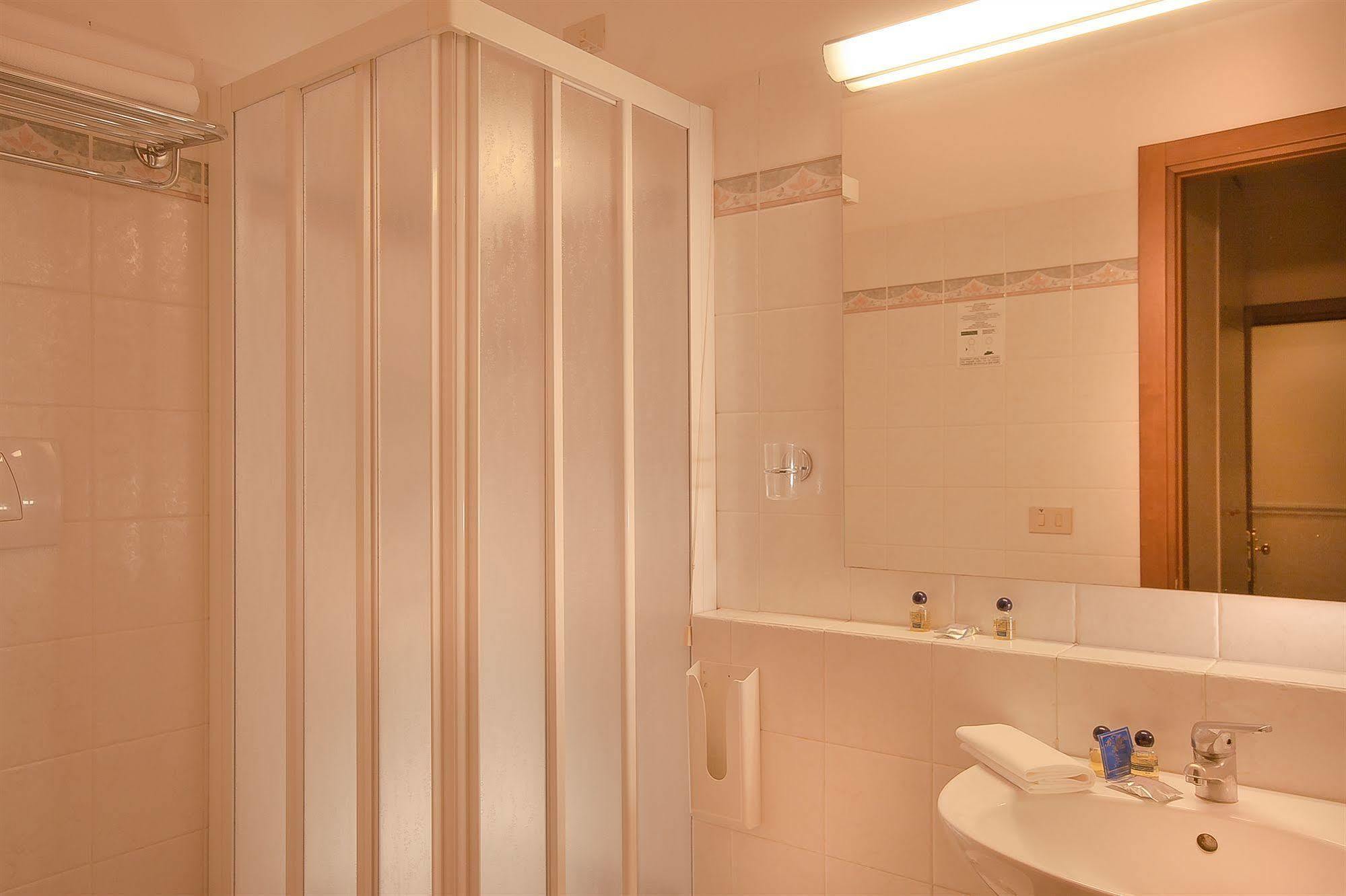 Silla Rom